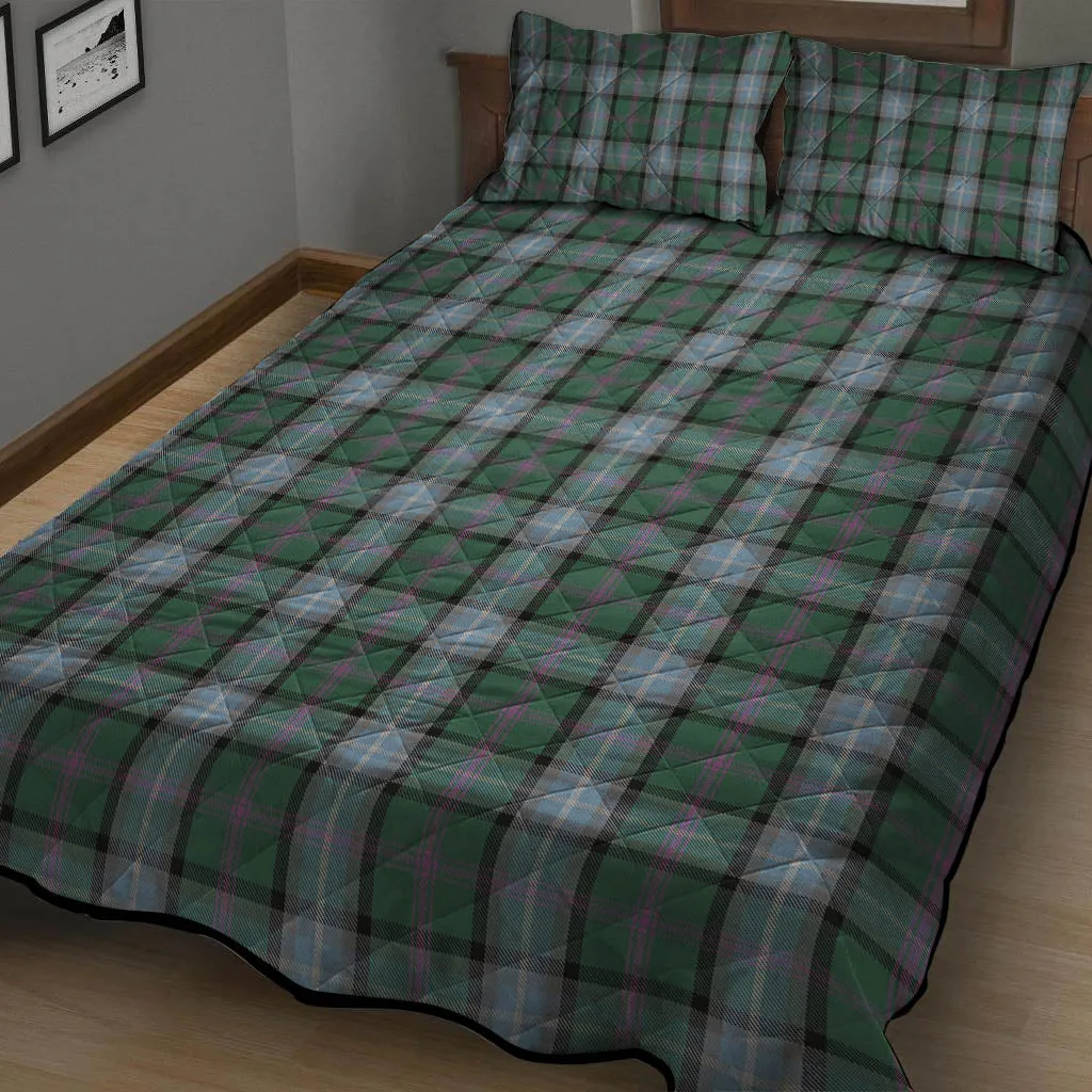 Alexander of Menstry Hunting Tartan Quilt Bed Set