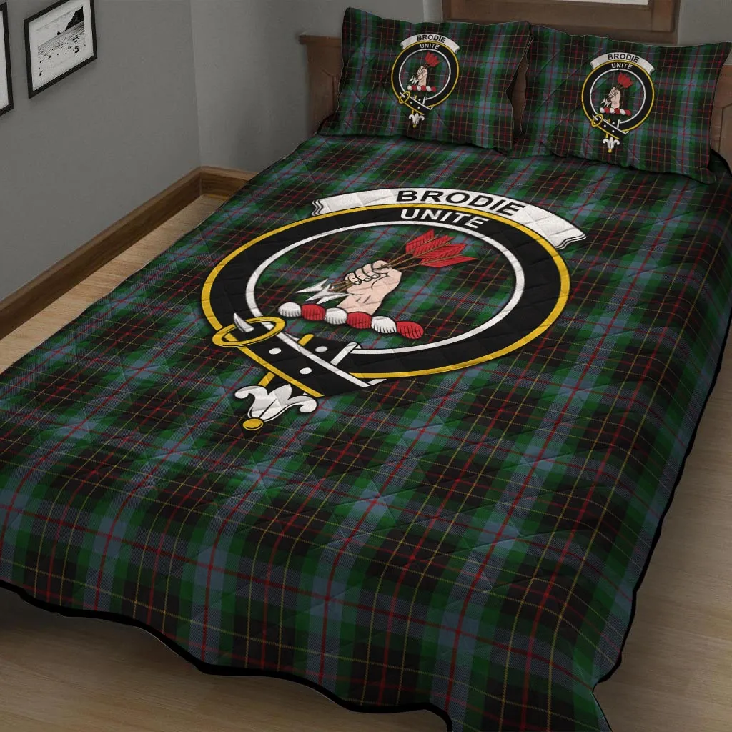 Brodie Hunting Tartan Quilt Bed Set with Family Crest