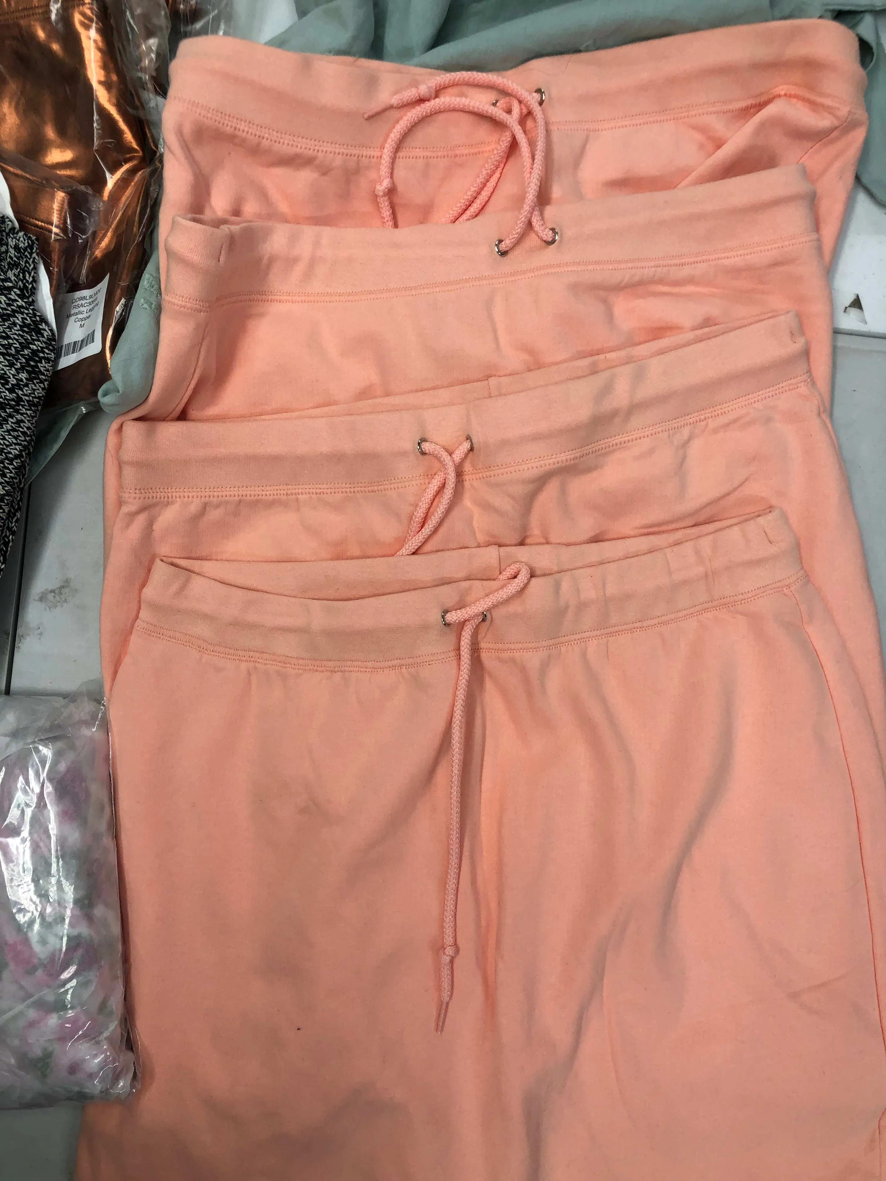 Women's Clothing Assorted Wholesale Lot, POLO RALPH LAUREN, SPLENDID, FREE PEOPLE, AMERICAN APPAREL and more, 16 items, New, MSRP $1,221